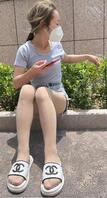 偷拍妹妹丝袜美腿，想干她求海友给方法？2