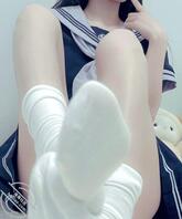 本人重度腿控，想和兄弟们分享，看到美腿就硬