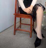 丝袜高跟妈妈的骚脚2