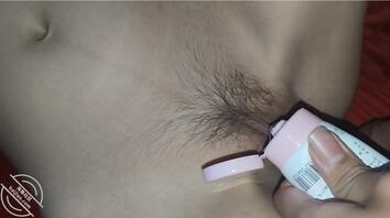 真实撩到的80斤学生妹,处都被我拿了没有油根本进不进去原创真实2