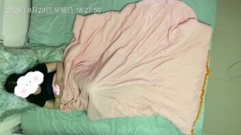 儿子和老婆，刚偷拍的很新鲜，第三十五帖