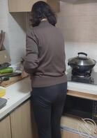 厨房偷顶亲戚大翘臀