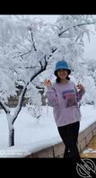 就爱玩别人老婆。生了两个儿子。0