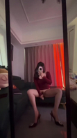 母狗对镜自慰