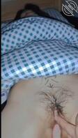 金币！当初趁妈妈昏睡，变态的我在妈妈逼上面写了个“屄”并用脚趾头插妈妈穴0