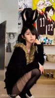 定制福利是陷阱 【吃瓜预警】抖音惊现“最耿直女菩萨”！刷个嘉年华就能全国空降？大哥定制福利视频随便拍？成都女博主“行简”直播狂爆猛料：空过、拍过、给大哥定制过……全程大方不避讳，网友直呼“这瓜保熟吗？”2