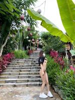 就喜欢把逼露出来---某特170女神娜娜小姐的多场景大胆全裸露出系列12