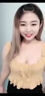 发一些骚表姐的某音合集 看到最后有惊喜 看看大家能不能通过视频找到表姐哦