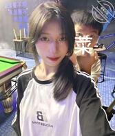 臭站街女 天天在自己弟弟面前犯骚0