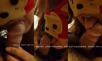 大胸骚货，含情脉脉的看着我，让我草她骚逼