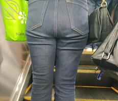 紧身牛仔裤少妇2