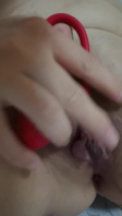 骚逼母狗自慰