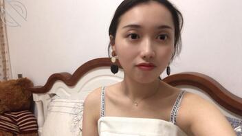 海南反差人妻谭明艳找大鸡巴被老公发现，露脸视频太淫贱2
