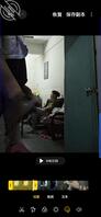 洗完澡故意只穿内裤撸鸡巴给妈妈看2