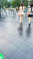 街拍腿形一流身材比例超赞美女、内裤还出来了1
