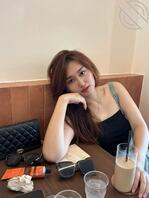 少妇音乐老师的白皙臀部1