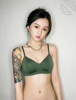 答应你们的身材照上传啦，将就着看吧，要是这都能撸出来说明你是个脆皮1