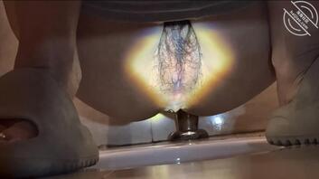 大连厕拍、大连女厕偷拍、大连同好交流0