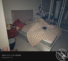 潜入隔壁小姐姐的房间