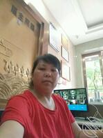 看看你们骚妈妈的奶罩裤衩子2