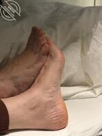 火车卧铺上的脚偷拍0