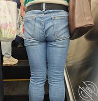 少妇紧身牛仔裤2
