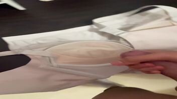 妈妈的内衣内裤