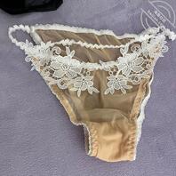 老婆闺蜜的蕾丝内裤2