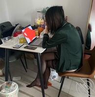 97年的我上了90年的高学历表姐0