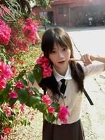 母猪黄文娟拍完照就被要求脱光露出2