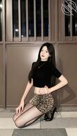 意淫女大李佳琪极品骚货长腿好想让她足交海友们辱骂她0