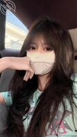 两个小骚货各自介绍自己,为自己增加胜率,喜欢哪个就进来参与吧1