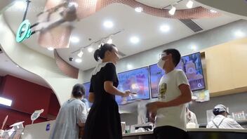少妇爱好者 带儿子出去玩