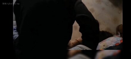 成年的表妹今天到我家里来 被我直接强上