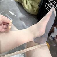 资深丝袜控爱好者，处女贴，欢迎各位分享好图1