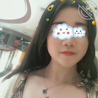 小美女的乳房又大又嫩，白白的，还有小脚丫。你们觉得怎么样求侮辱2