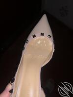 母亲穿了一天的高跟鞋 趁味道没散还热乎 赶紧打胶 射满了2