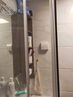 (原创)把手机放在浴室角落偷拍小姑洗澡,小姑身材真是好啊1