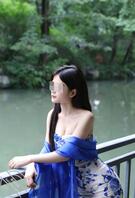 进来给你看我姐的身材，有什么想法都可以说出来，我尽量配合你