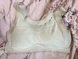 表妹越长越成熟漂亮    大神帮我支支招1