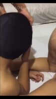 夫妻主调教绿帽奴伺候做爱，口交吞精