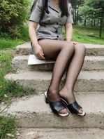 黑丝骚姐姐自玩