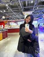 母狗任务返图，在男厕所自慰，在电影院露出