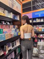 (原创115视频贴)暴力打桩堂姐的骚逼,把堂姐操到求饶,给堂骚逼都操肿了1