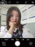 亲姐半夜总是给我发骚骚的照片？这不是逼我犯伦理的错误吗？到底什么意思呢？