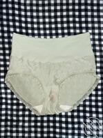 这条原味内裤有点重口了，有没有兄弟喜欢的。