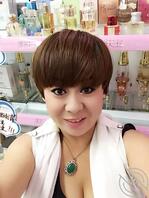 承德骚母狗，奶子大屁股大屄却很紧。最喜欢抓着奶子后入操她。现在好像在北京