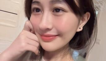 我是几个闺蜜中的接精脸，请哥哥们把精液射在我脸上吧0