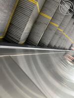 原创分享-出地铁追上去抄底成都刚毕业女大0