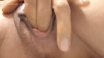 人妻自慰高潮，大神有没有调教的类似少妇